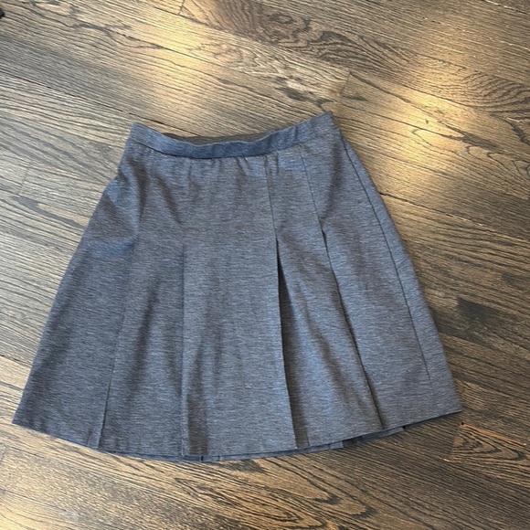 Gray Juniors Wide pleated skirt by Lands’ End ( size 14) - Picture 1 of 3